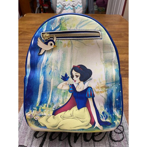 Loungefly: Disney - Snow White - Picture 1 of 6